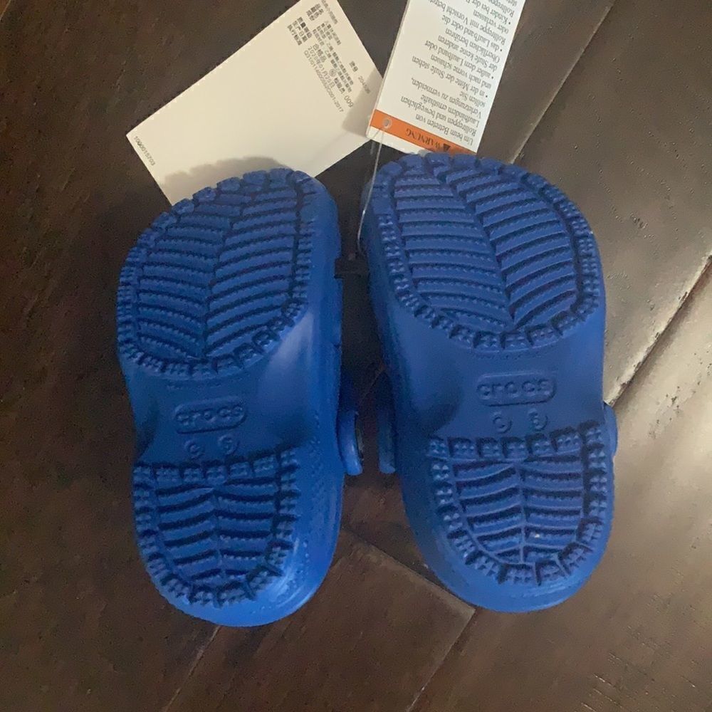 Crocs Classic Clogs - Picture 2 of 3